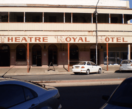 Theatre Royal Hotel - Melbourne 4u