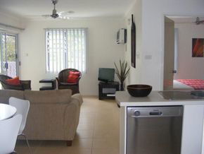 Port Douglas Outrigger Apartments - Accommodation Melbourne 4