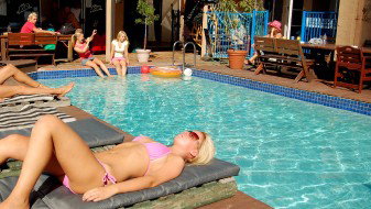 Surf N Sun Beachside Backpackers - Accommodation Melbourne 2