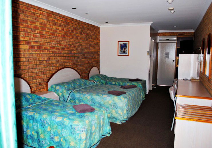 Longreach QLD Accommodation Melbourne