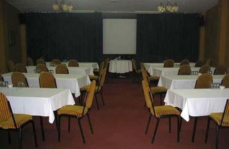 International Motor Inn - Melbourne 4u 3