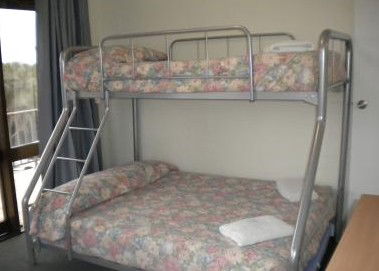 Newcastle Heights Motel - Accommodation Melbourne 2