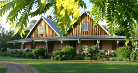 Carriages Country House - Accommodation Melbourne