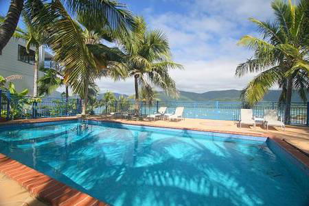 Coral Point Lodge - Accommodation Melbourne 1