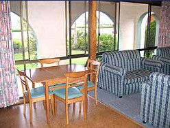 Del Costa Holiday Villas - Accommodation Melbourne 1
