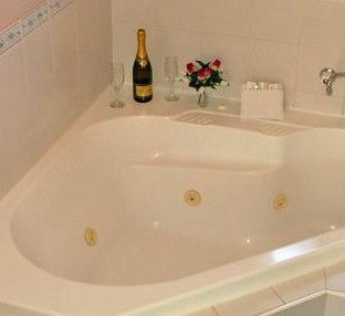 Forster Palms Motel - Accommodation Melbourne 1