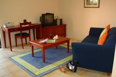 Coffee House Luxury Apartments - Accommodation Melbourne 1