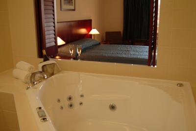Coffee House Luxury Apartments - Accommodation Melbourne 2
