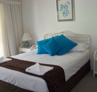 Old Burleigh Court Holiday Apartments - Accommodation Melbourne