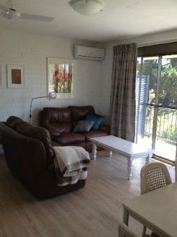 Aquarius Holiday Apartments - Accommodation Melbourne 3