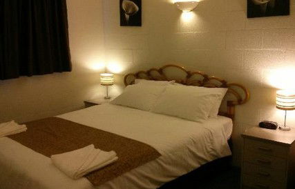 Alatai Holiday Apartments - Melbourne 4u 1