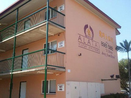 Alatai Holiday Apartments - Melbourne 4u 3