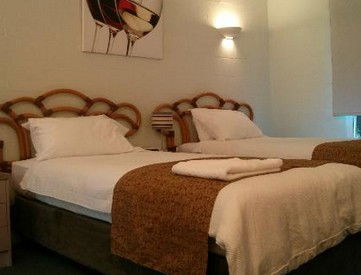 Alatai Holiday Apartments - Melbourne 4u 4