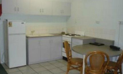 Alatai Holiday Apartments - Melbourne 4u 5