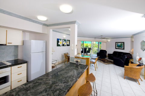 On The Beach Holiday Apartments - Accommodation Melbourne 6