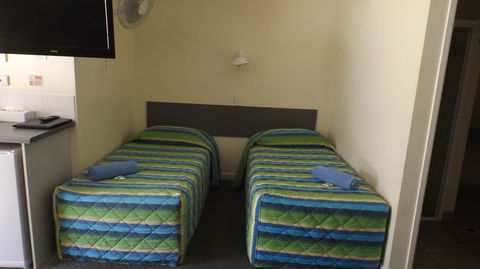 Central Point Motel - Accommodation Melbourne 2