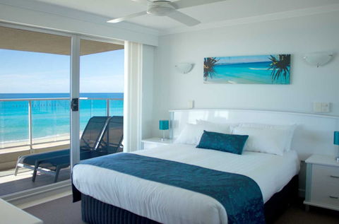 Pacific Surf Absolute Beach Apartments - Accommodation Melbourne 3