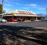 Royal Hotel Narromine - Accommodation Melbourne