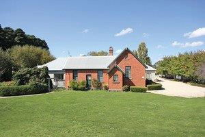 Woodend Old School House Bed And Breakfast - Accommodation Melbourne 0