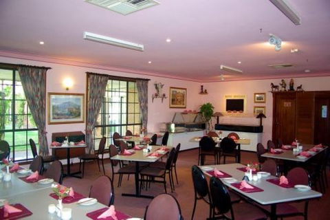 Roundhouse Motel - Accommodation Melbourne 2