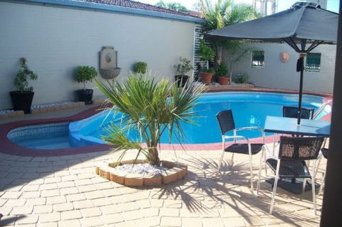 The Town House Motor Inn - Sundowner Goondiwindi - Accommodation Melbourne 1