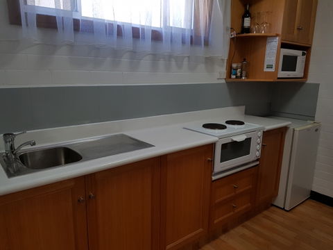 Cousins Motor Inn - Accommodation Melbourne 10