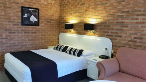 Cousins Motor Inn - Accommodation Melbourne 8