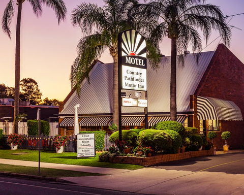 Country Pathfinder Motor Inn - Accommodation Melbourne 0