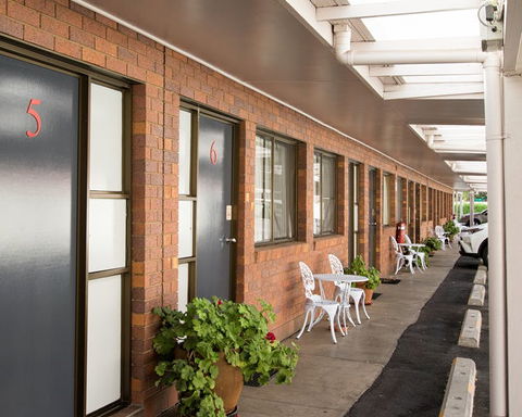 Country Pathfinder Motor Inn - Accommodation Melbourne 2