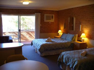 Huskisson Beach Motel - Accommodation Melbourne 1