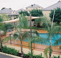 Bridges on Meninya Motel  Apartments - Accommodation Melbourne