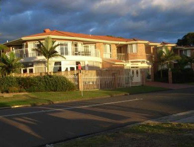 Lake Haven Motor Inn - Accommodation Melbourne 0