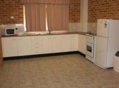 Lake Haven Motor Inn - Accommodation Melbourne 2