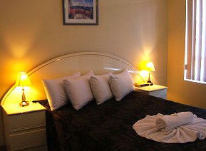 Chevron Palms - Accommodation Melbourne 1