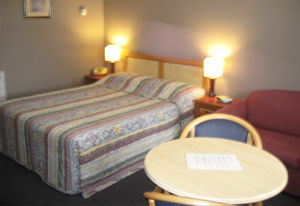 Highlands Motor Inn - Accommodation Melbourne 1