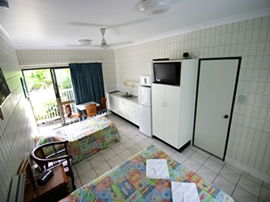 Tropical Palms Inn - Melbourne 4u 2