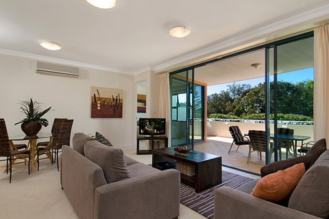 Santorini On Mudjimba - Accommodation Melbourne 2