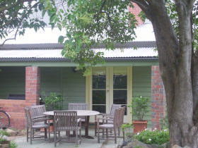 Bell Cottage - Accommodation Melbourne 0