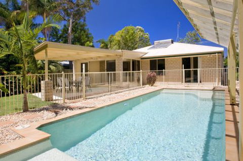 Sunshine Coast Escape - Melbourne 4u 1