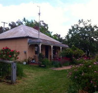 Cookes Cottage - Melbourne 4u