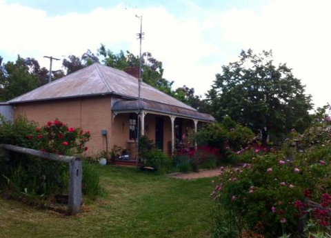 Cookes Cottage - Accommodation Melbourne 0