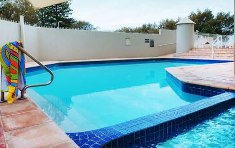 Golden Sands On Main Beach - Accommodation Melbourne 1