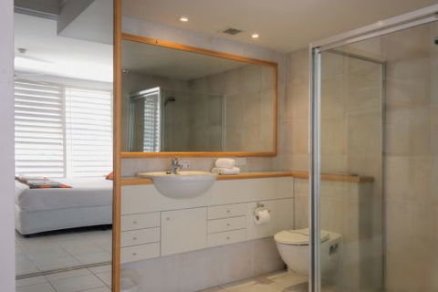 Golden Sands On Main Beach - Accommodation Melbourne 4