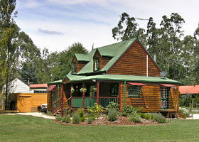 Mystic Mountains Holiday Cottages - Melbourne 4u 0