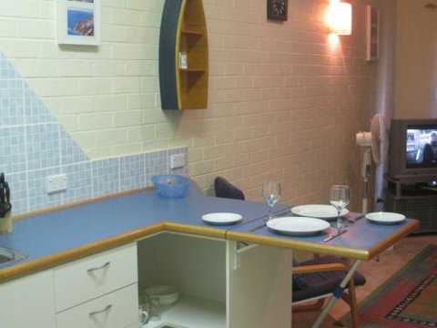 Windsurfer Beach Chalets - Accommodation Melbourne 5