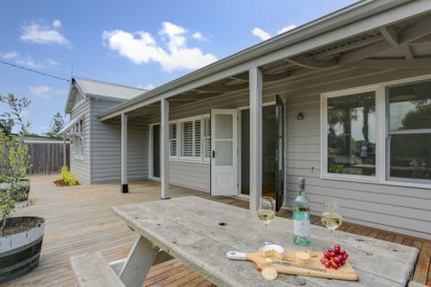 Blakiston House - Accommodation Melbourne 4
