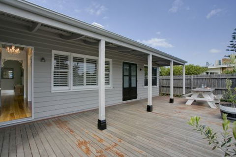 Blakiston House - Accommodation Melbourne 5