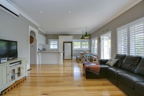 Blakiston House - Accommodation Melbourne 7