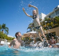 Stay In Noosa - Melbourne 4u