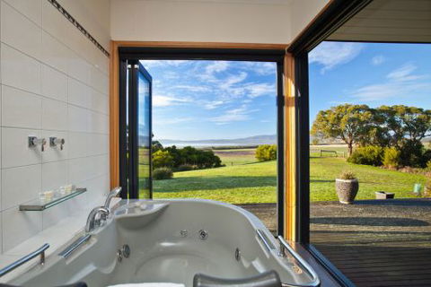 Coastal View Cabins - Accommodation Melbourne 1